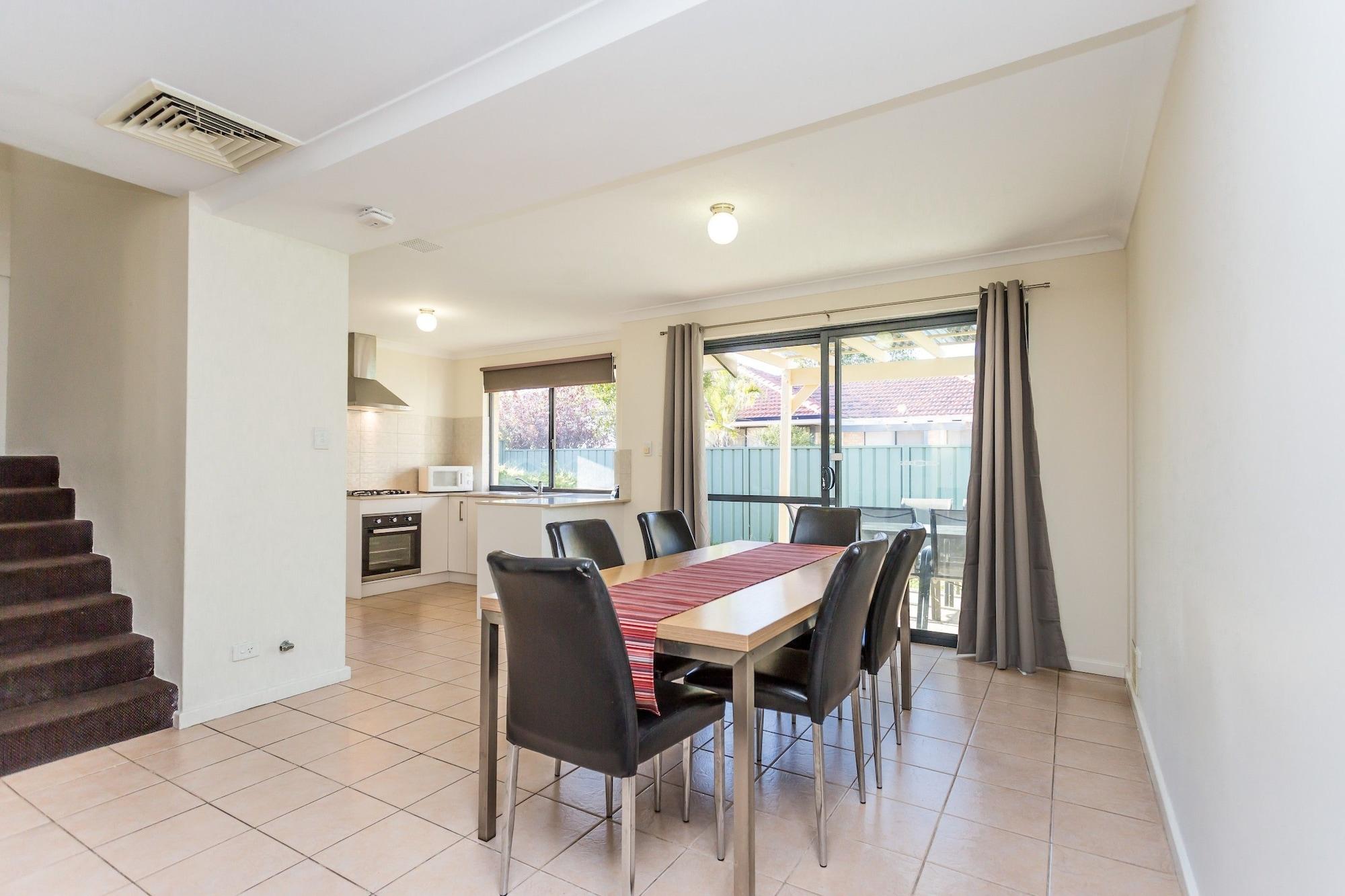 Country Comfort Perth Exterior foto
